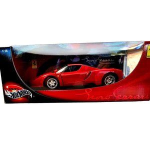 Hot Wheels ENZO Ferrari Red 1:18 Scale No. AD1806RG Official Licensed Product 20